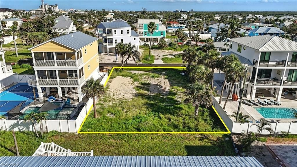 130 Mid Island Dr, Fort Myers Beach, FL 33931 Photo