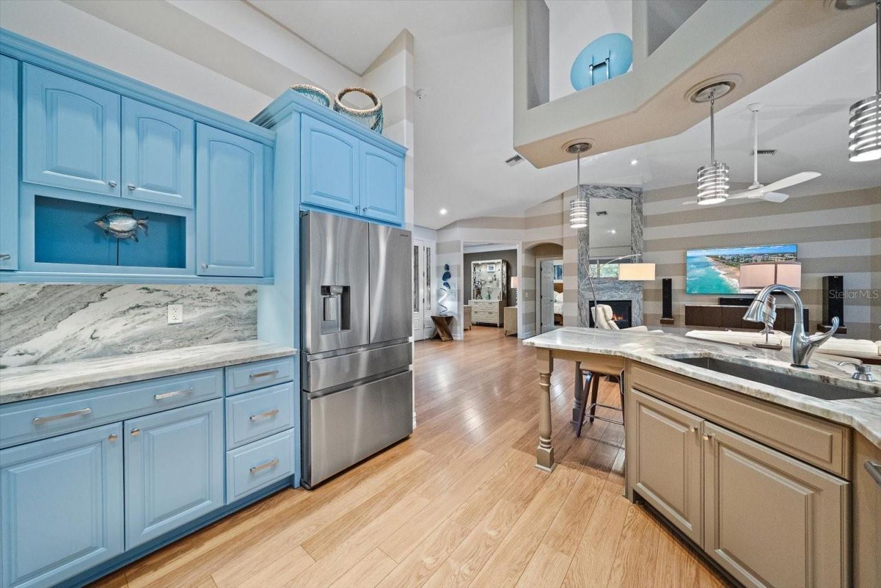 4836 Dunn Drive, Sarasota, FL 34233 Photo