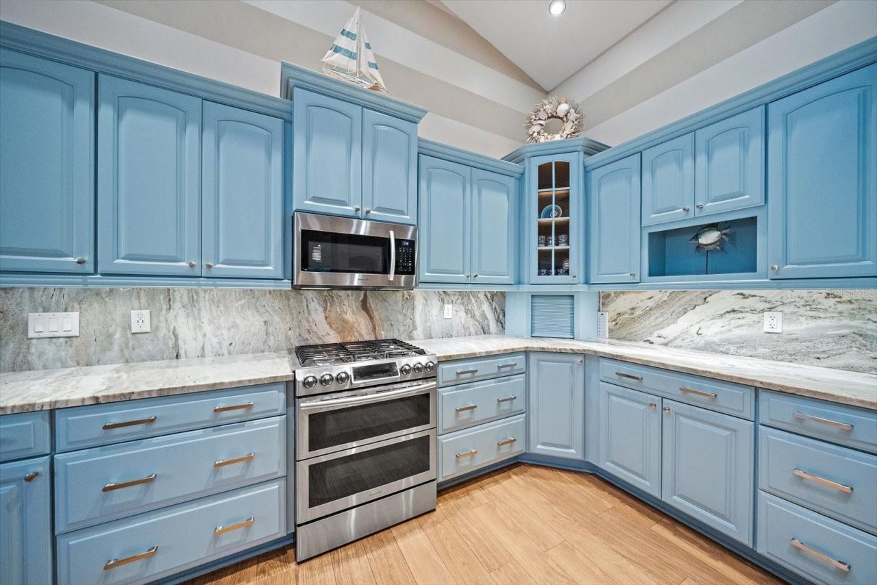 4836 Dunn Drive, Sarasota, FL 34233 Photo