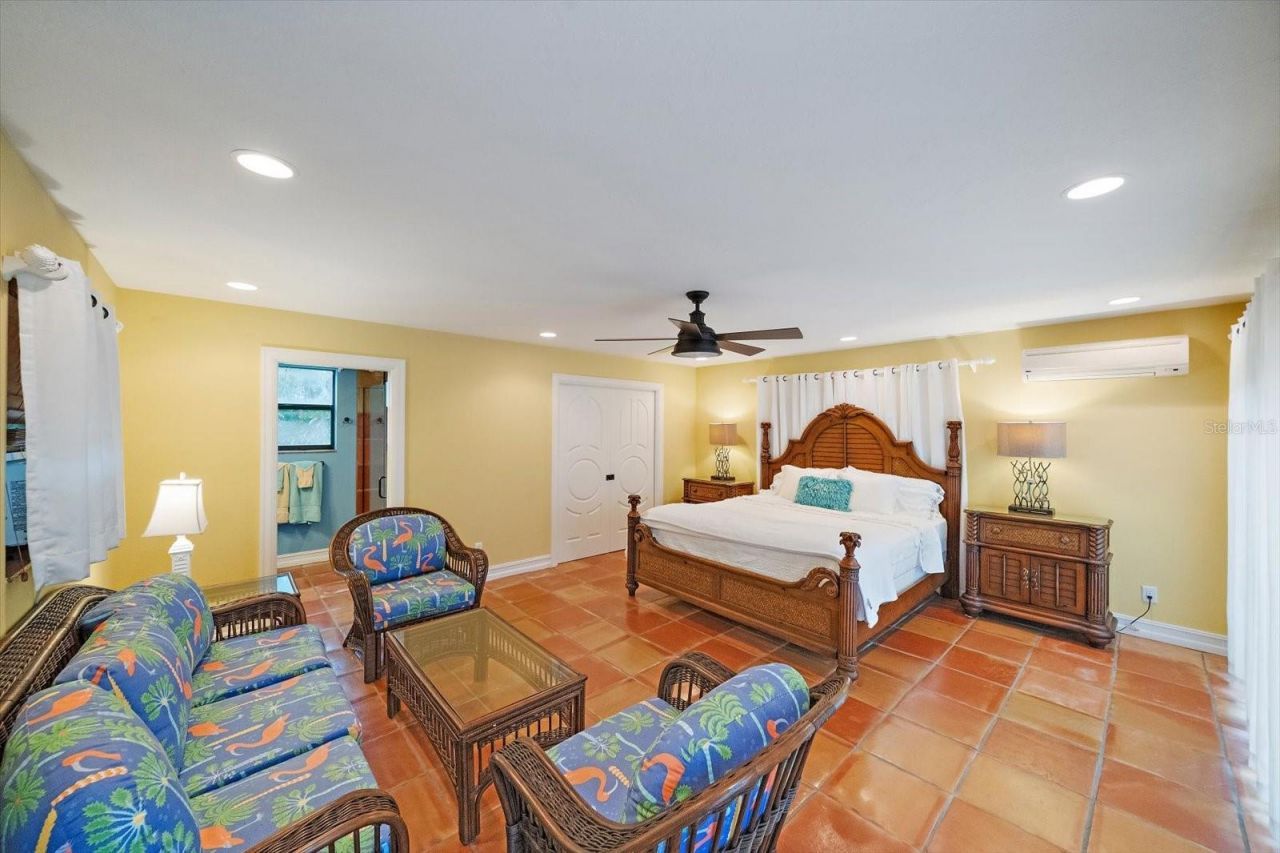 4836 Dunn Drive, Sarasota, FL 34233 Photo