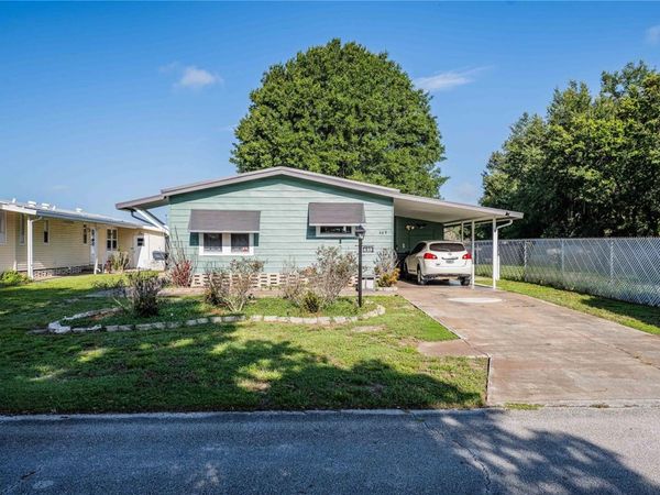 489 VILLAGE CIRCLE SW, WINTER HAVEN, FL 33880