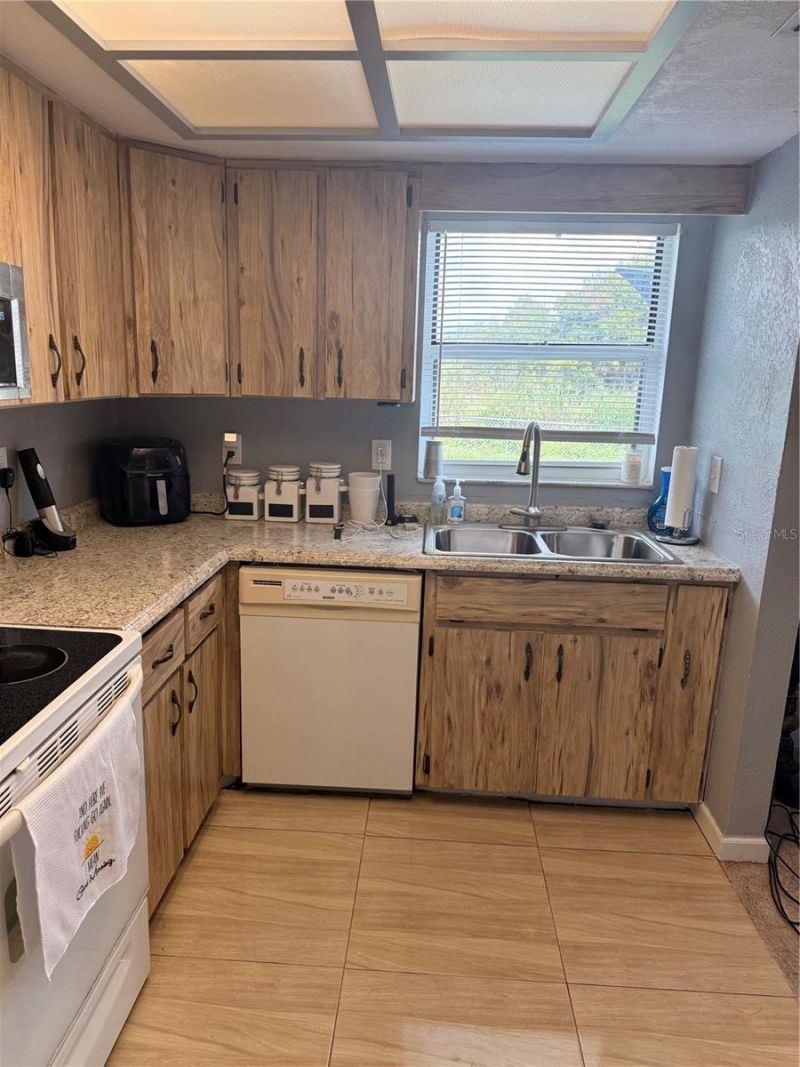 113 White Avenue Ne, Lake Placid, FL 33852 Photo