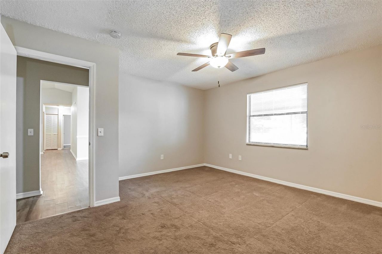 1309 Cove Place , Tavares, FL 32778 Photo