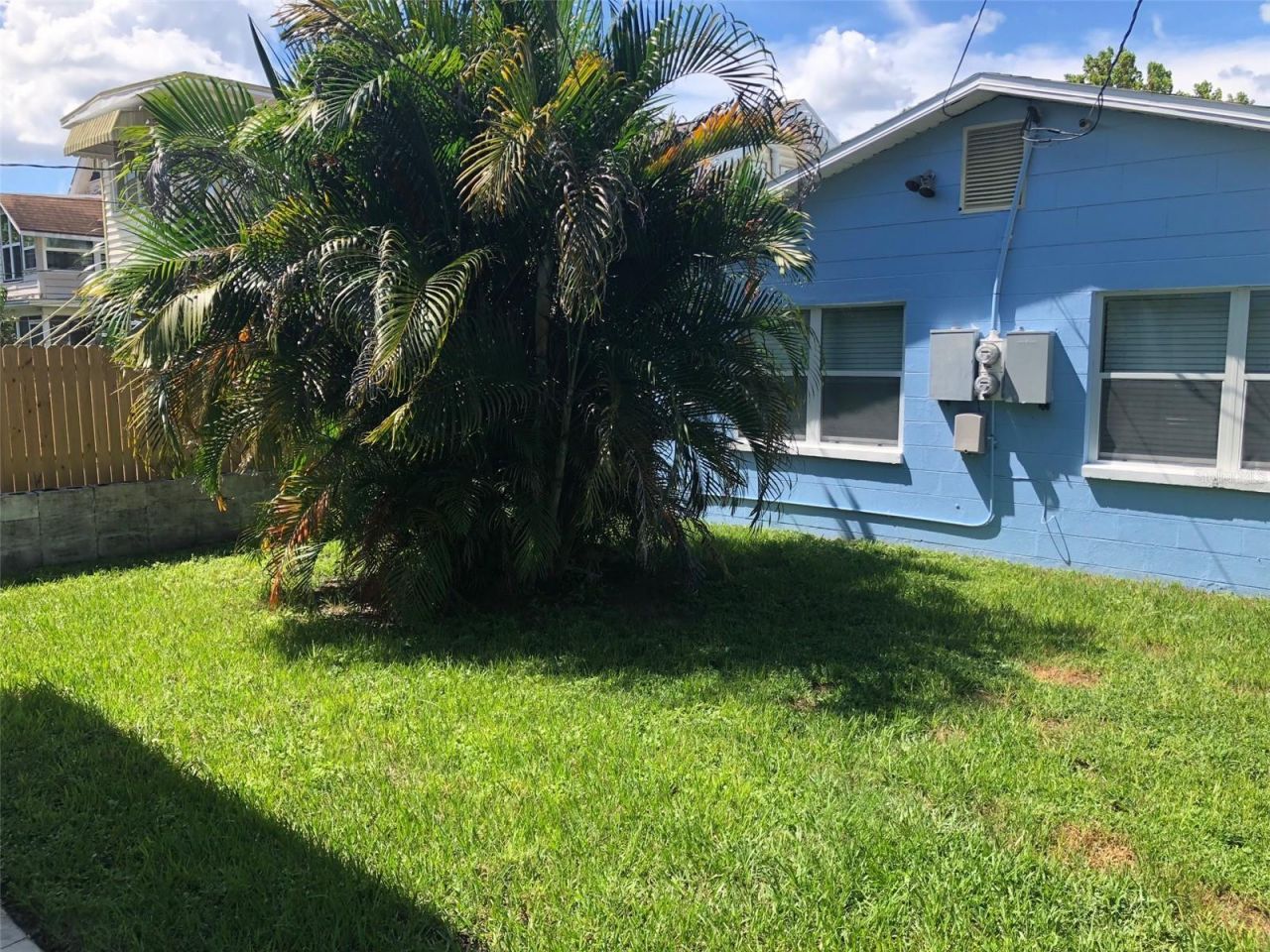 216 12th Avenue N, Unit Downstairs, Saint Petersburg, FL 33701 Photo