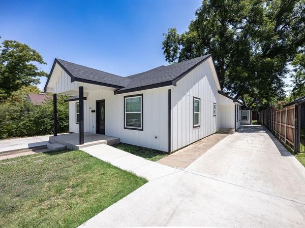 809 Haynes Avenue, Fort Worth, TX 76103