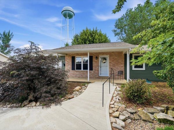 49 Lloyd Drive, North Lewisburg, OH 43060