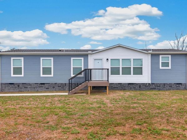 245 Laura Boling Loop Road, Strawberry Plains, TN 37871