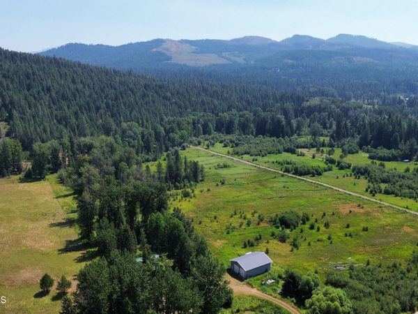 29 Red Alder RD, Careywood, ID 83809
