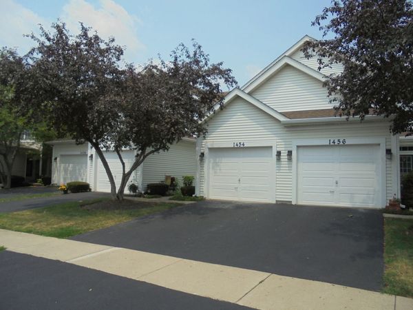 1454 Walnut Hill Avenue , St. Charles, IL 60174
