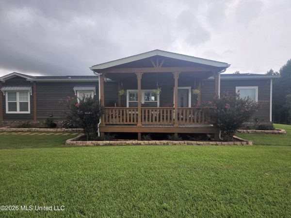 583 Burgetown Road, Carriere, MS 39426