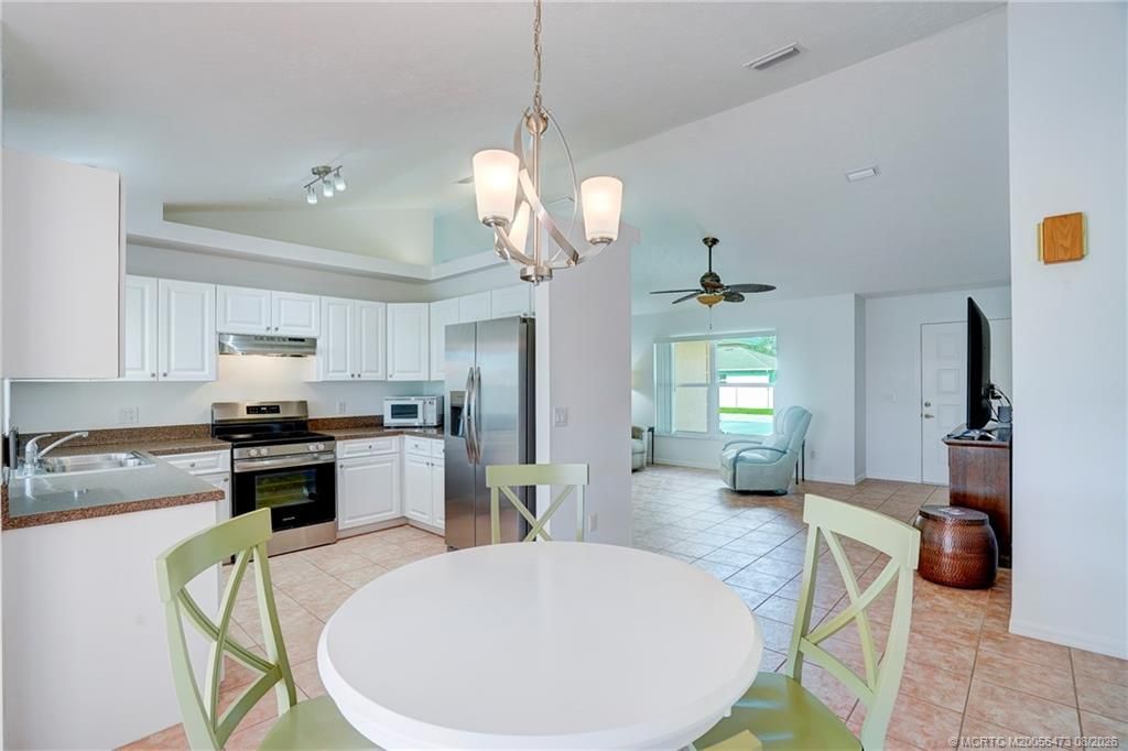 2007 SE Heathwood Circle, Port Saint Lucie, FL 34952 Photo