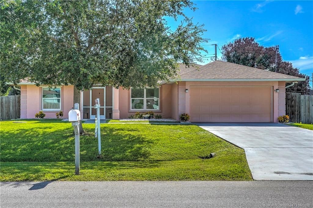 2007 SE Heathwood Circle, Port Saint Lucie, FL 34952 Photo