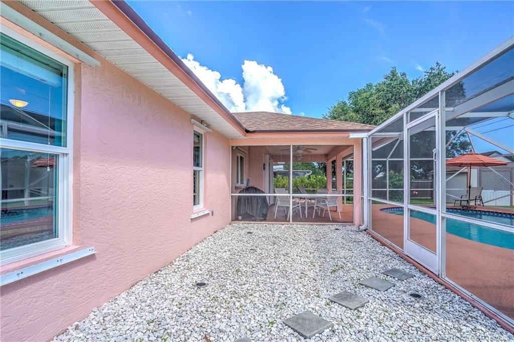 2007 SE Heathwood Circle, Port Saint Lucie, FL 34952 Photo