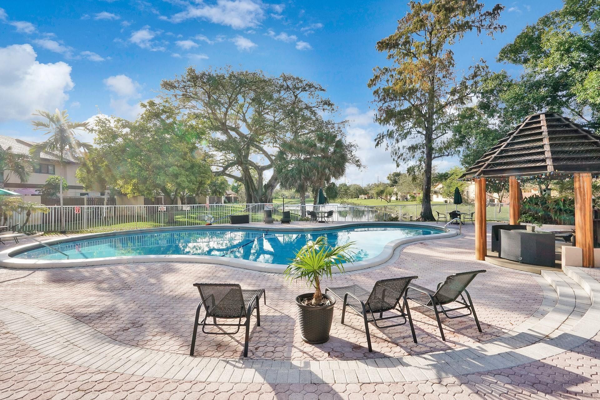 3090 S Oakland Forest Drive, Unit 1901, Oakland Park, FL 33309 Photo