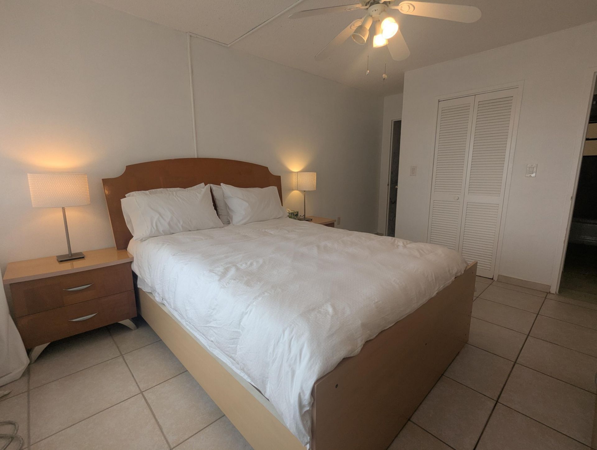 220 Kings Point Drive, Unit 501, Sunny Isles Beach, FL 33160 Photo
