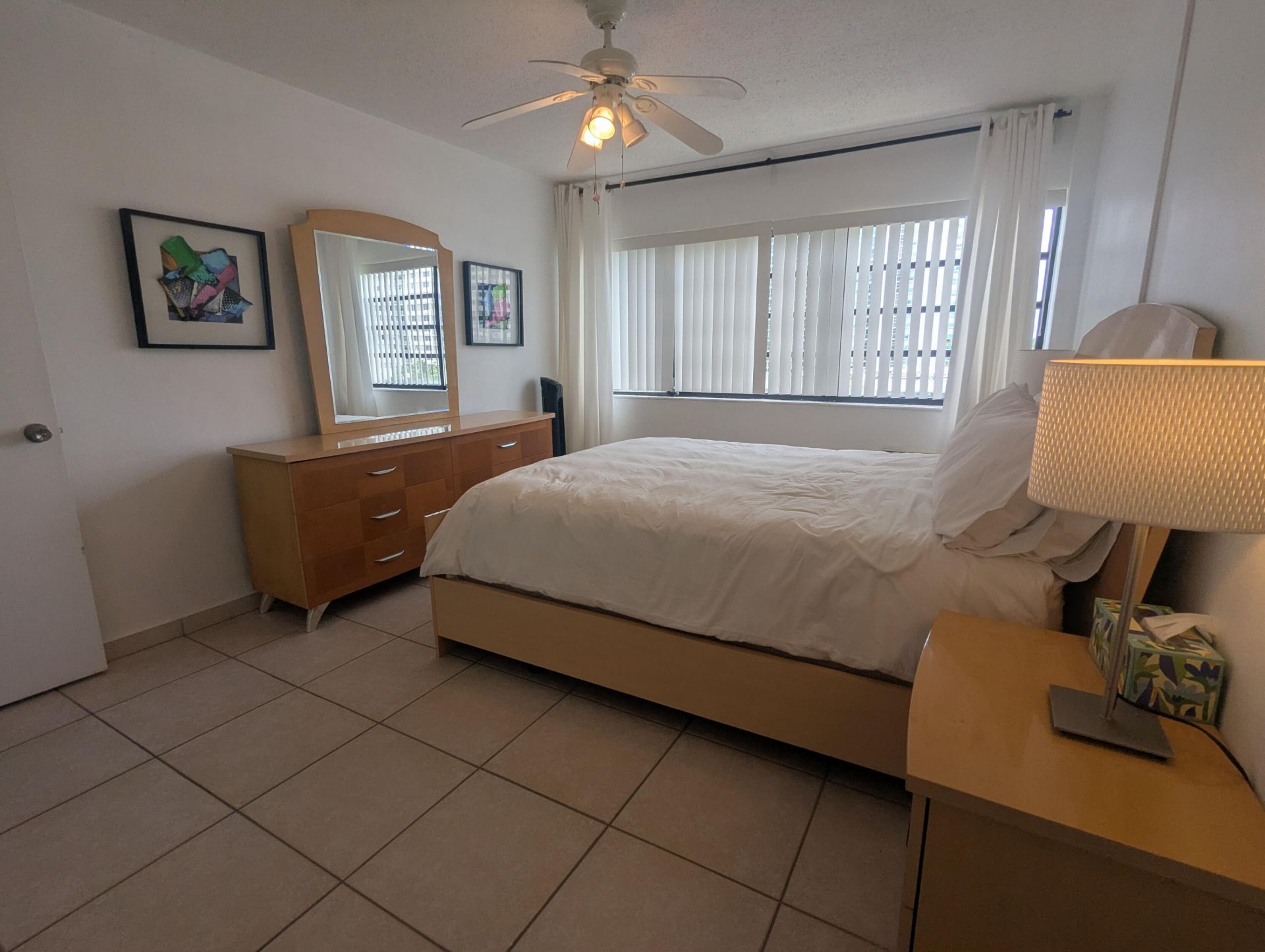 220 Kings Point Drive, Unit 501, Sunny Isles Beach, FL 33160 Photo