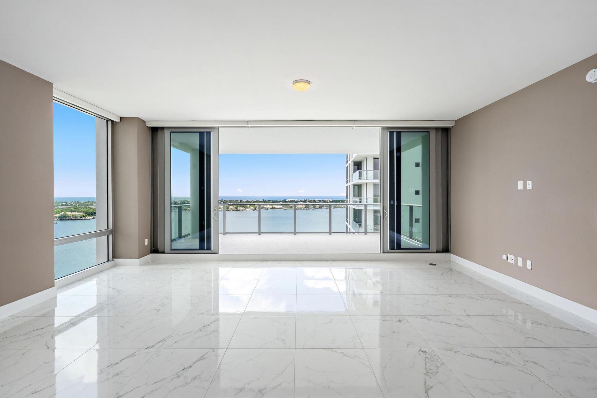 1 Water Club Way, Unit 1604, North Palm Beach, FL 33408 Photo