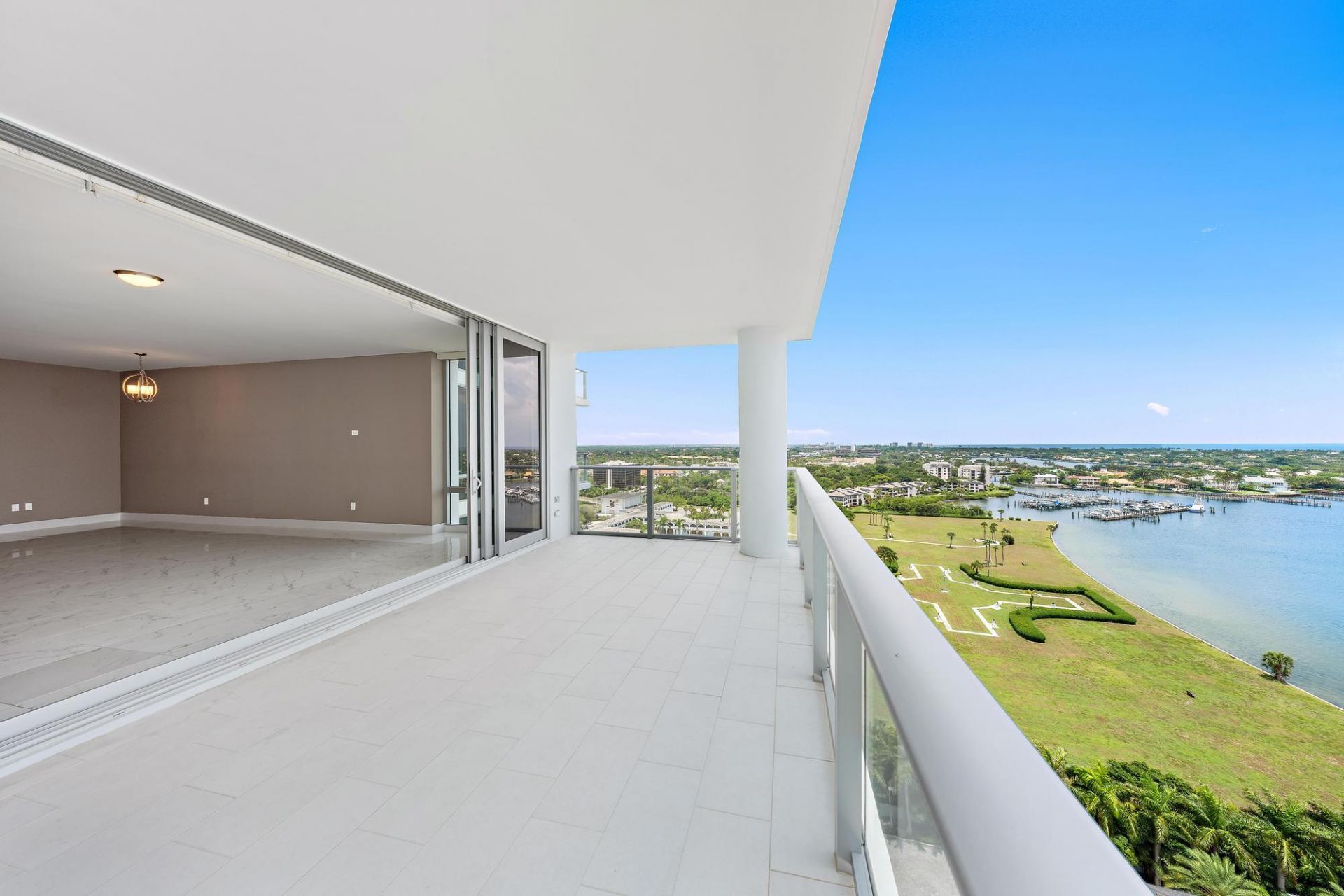 1 Water Club Way, Unit 1604, North Palm Beach, FL 33408 Photo