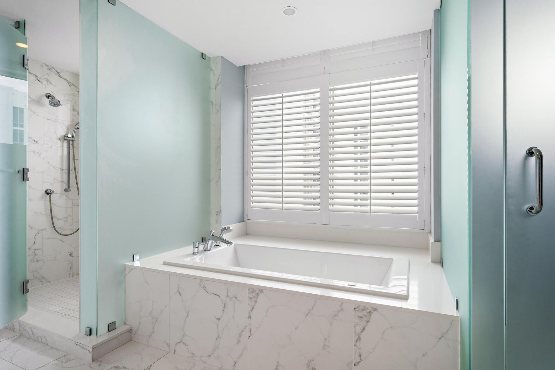 1 Water Club Way, Unit 1604, North Palm Beach, FL 33408 Photo