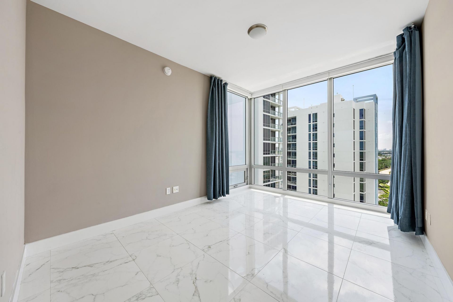 1 Water Club Way, Unit 1604, North Palm Beach, FL 33408 Photo