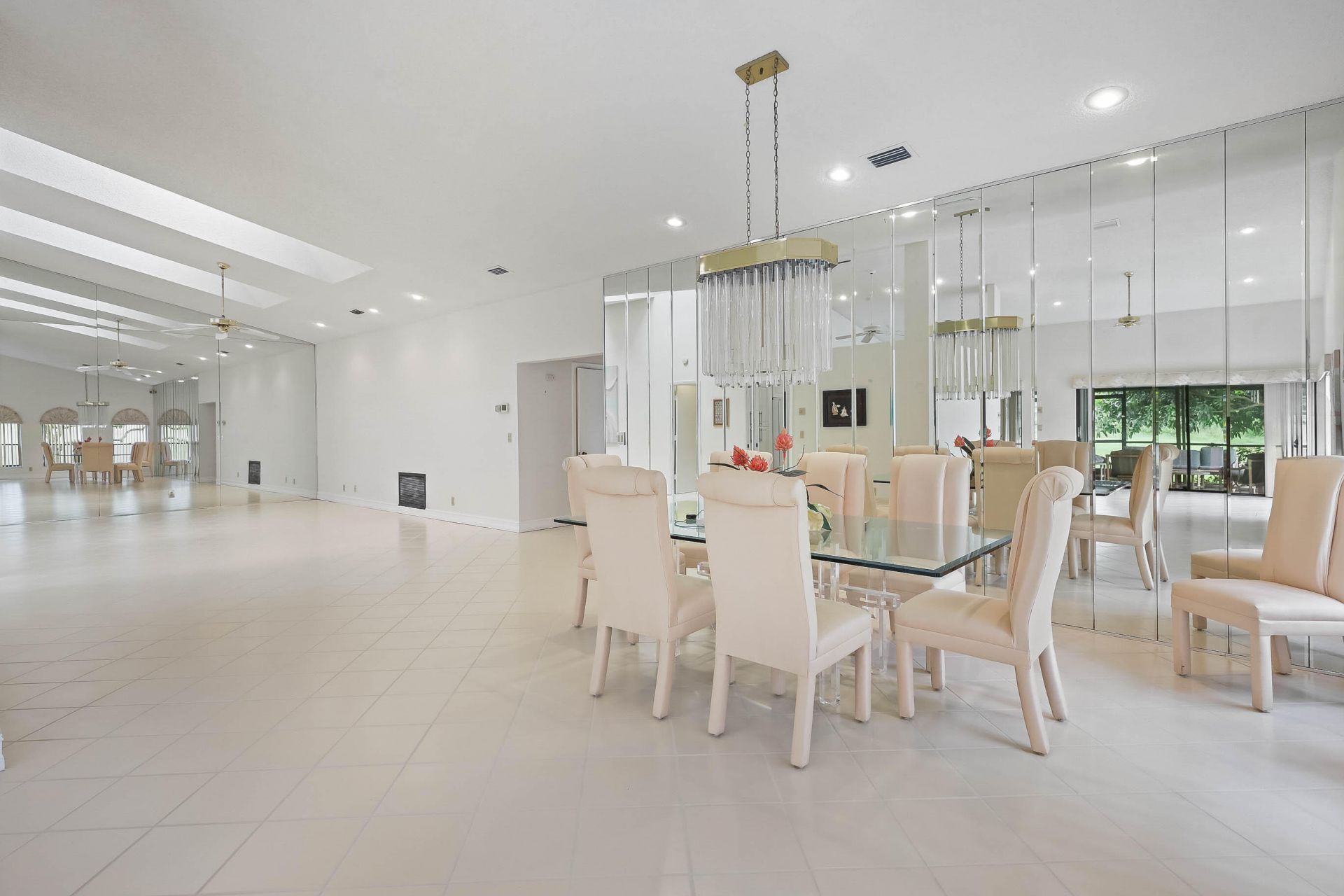 7003 Golf Pointe Circle, Tamarac, FL 33321 Photo
