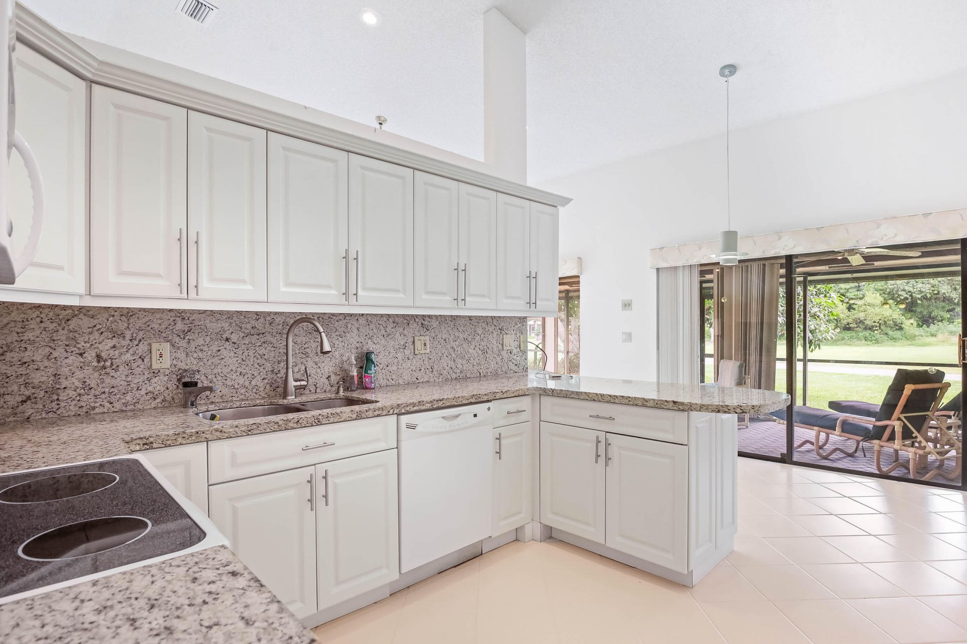 7003 Golf Pointe Circle, Tamarac, FL 33321 Photo