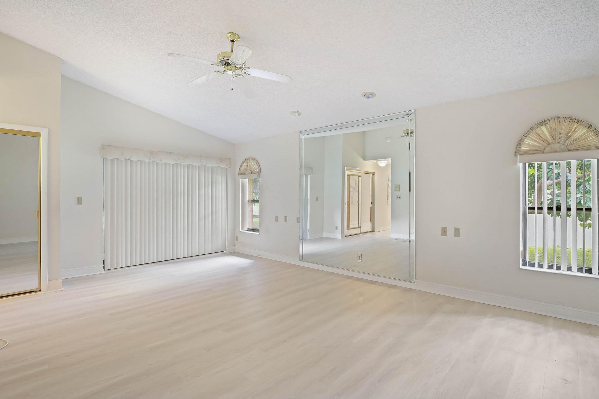 7003 Golf Pointe Circle, Tamarac, FL 33321 Photo