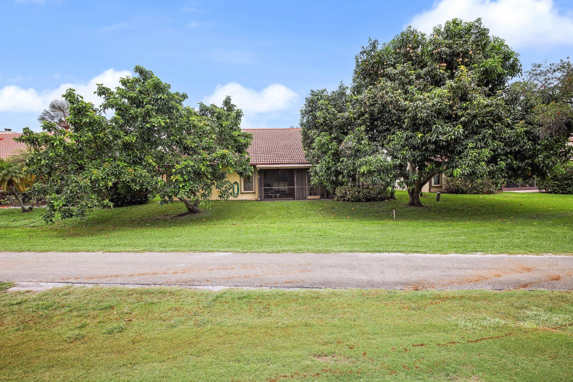 7003 Golf Pointe Circle, Tamarac, FL 33321 Photo