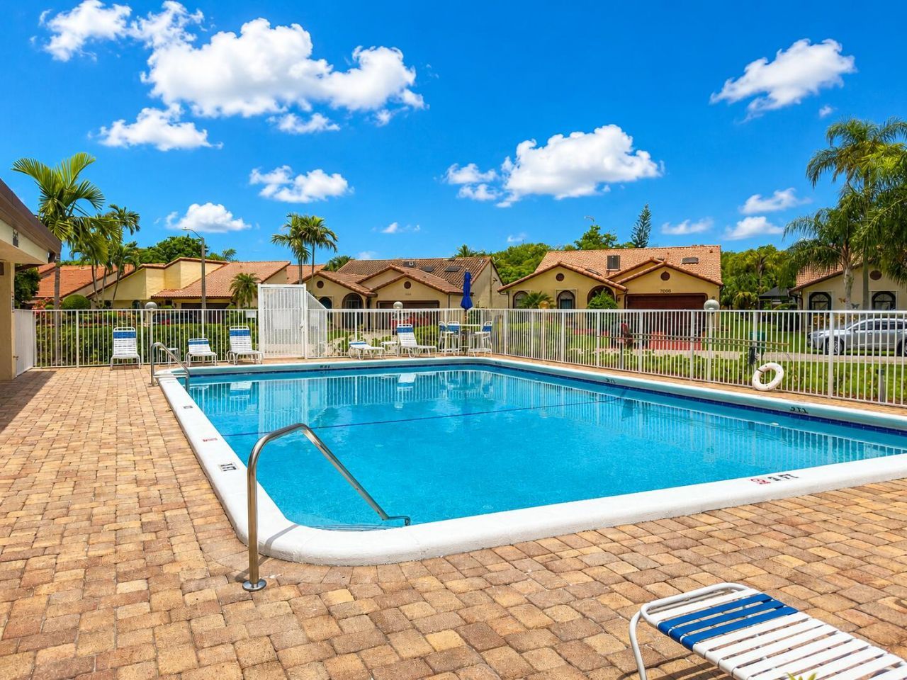 7003 Golf Pointe Circle, Tamarac, FL 33321 Photo