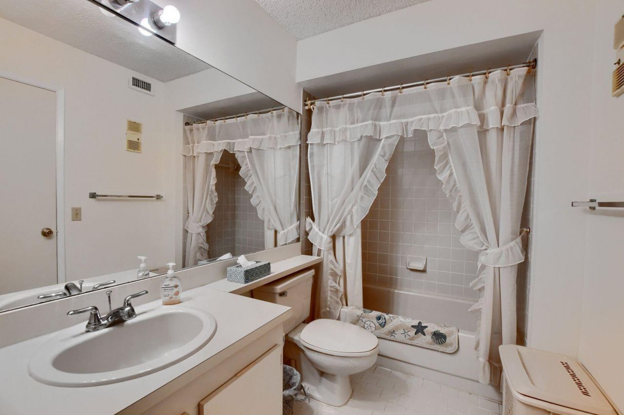 9244 Flynn #4 Circle, Boca Raton, FL 33496 Photo