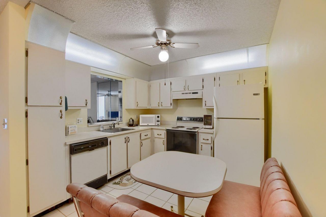 9244 Flynn #4 Circle, Boca Raton, FL 33496 Photo