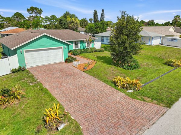 3022 SW SEGOVIA Street, Port St. Lucie, FL 34953