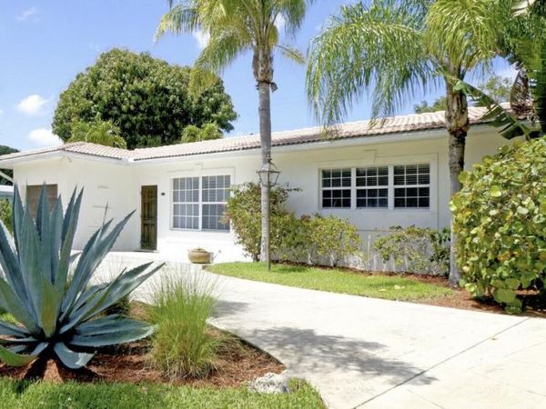 2031 Pleasant Drive, North Palm Beach, FL 33408