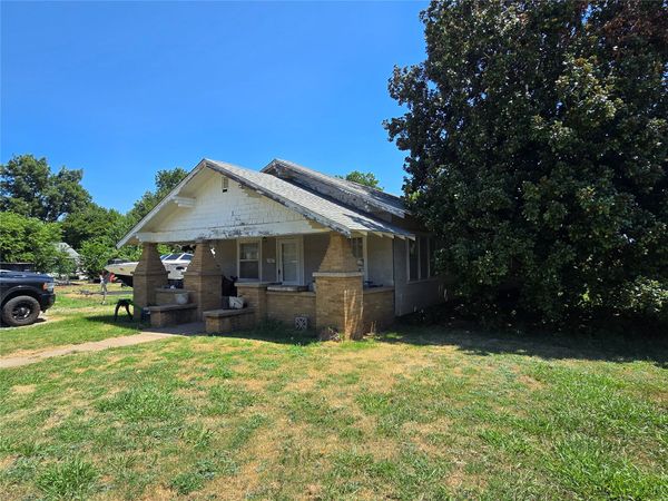 306 2nd Street , Fairfax, OK 74637