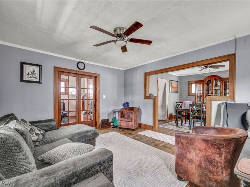 1502 Ferman Avenue , Cleveland, OH 44109 Photo 3