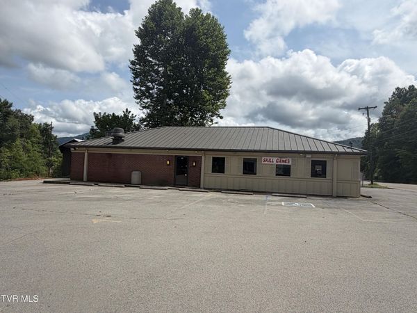 920 East 5th Street, Big Stone Gap, VA 24219