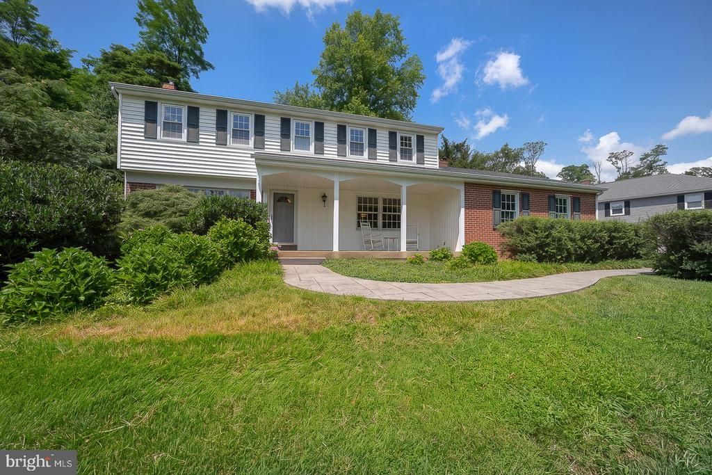 132 GULPH HILLS ROAD, WAYNE, PA 19087