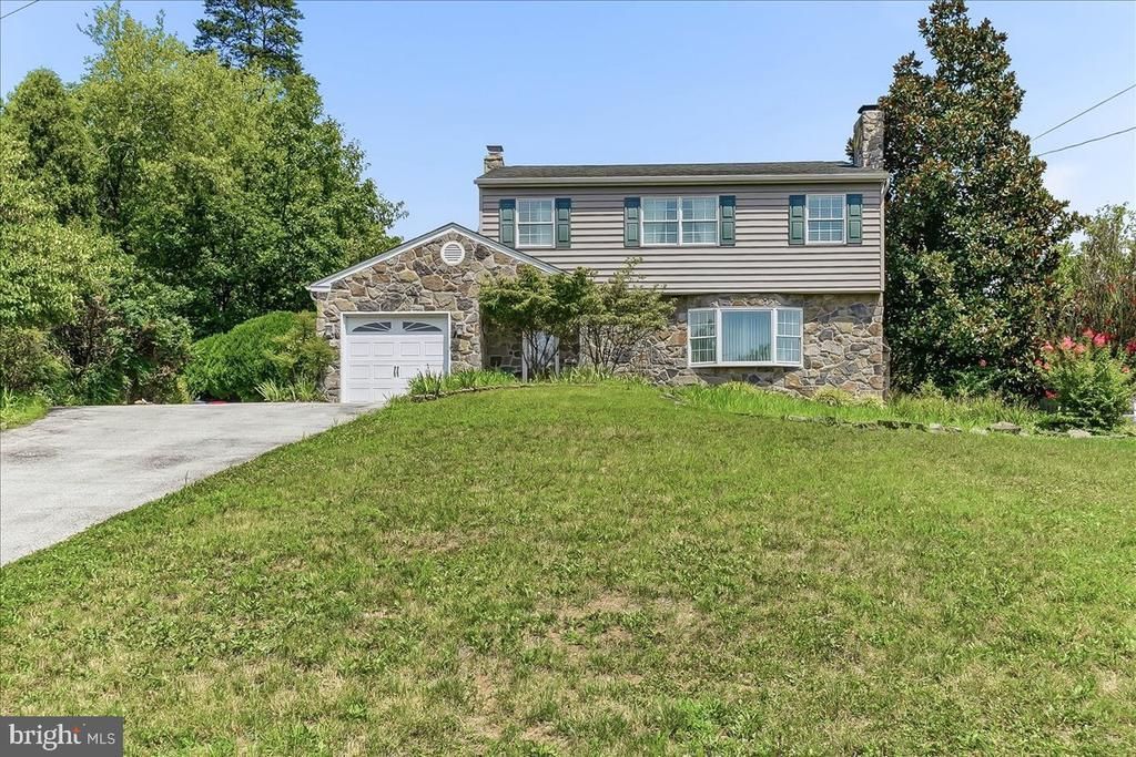733 S PARK AVENUE, AUDUBON, PA 19403