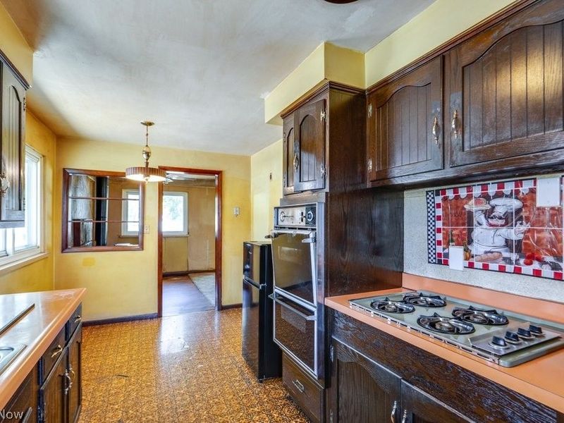 6982 Maplewood Road, Parma Heights, OH 44130 Photo 21