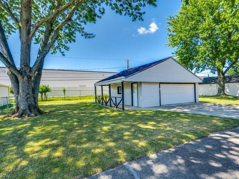 6982 Maplewood Road, Parma Heights, OH 44130 Photo 4