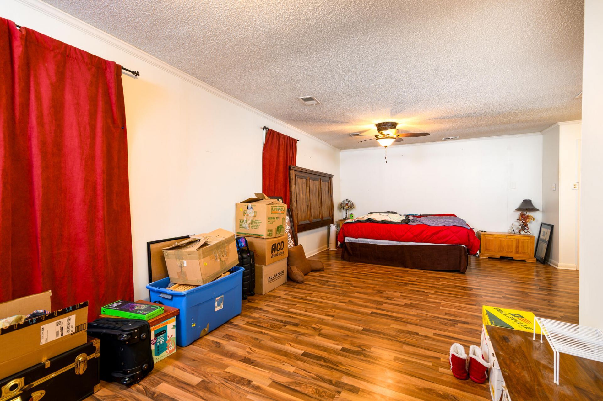 136 Blossom Street Photo 41