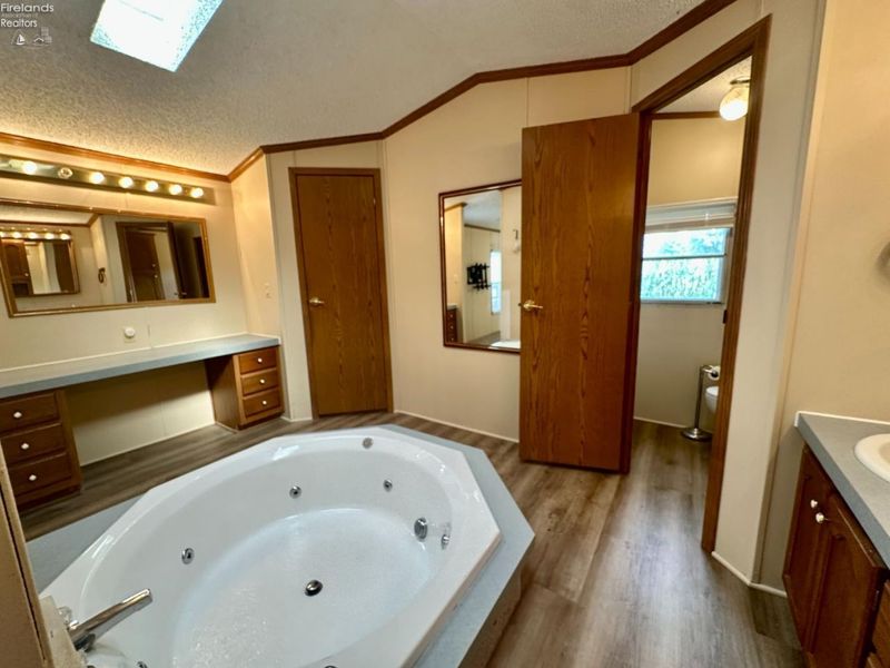 1730 Port Clinton Rd., Unit 13, Fremont, OH 43420 Photo 13