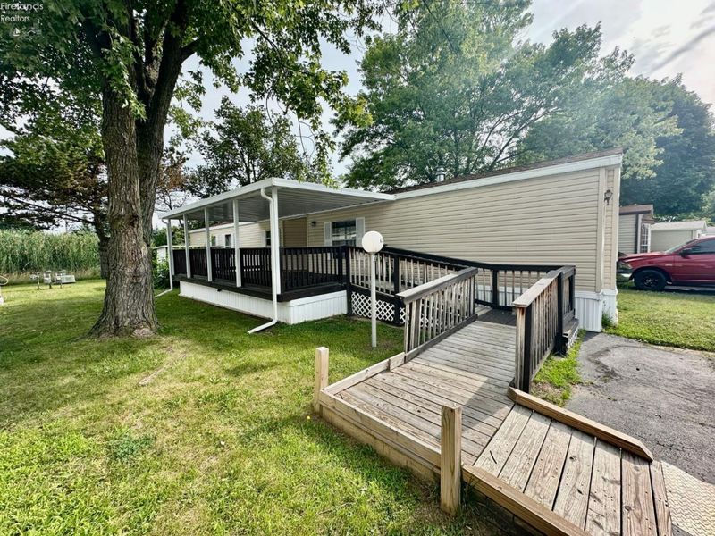 1730 Port Clinton Rd., Unit 13, Fremont, OH 43420 Photo 2