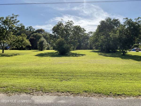 W Highland Drive, Saucier, MS 39574