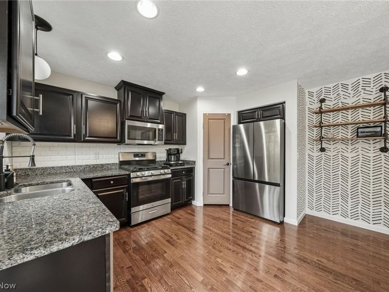 1583 Crescent Drive , Streetsboro, OH 44241 Photo 10