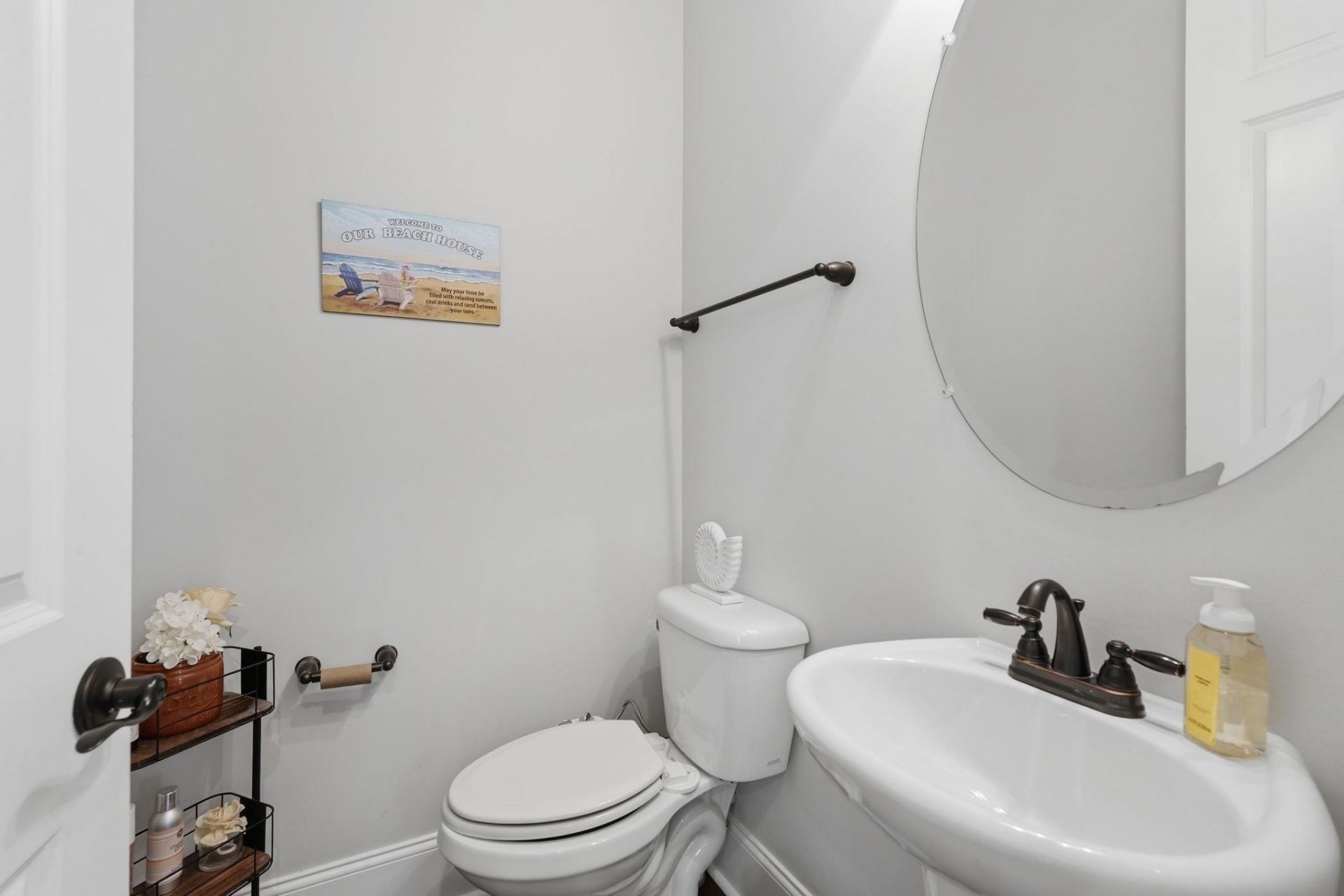 927 Iris St.  Photo 19