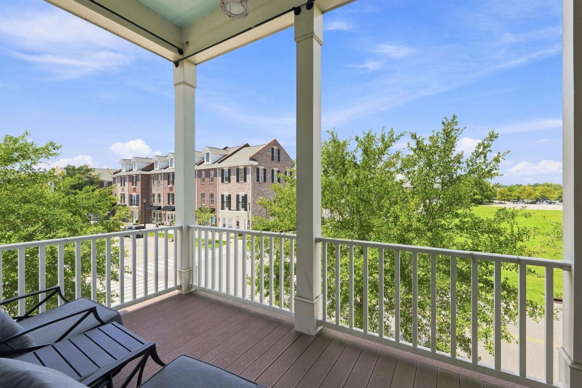 927 Iris St.  Photo 33