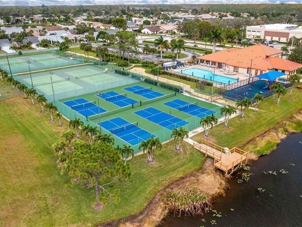 13205 Whitehaven LN, Unit 1605, FORT MYERS, FL 33966