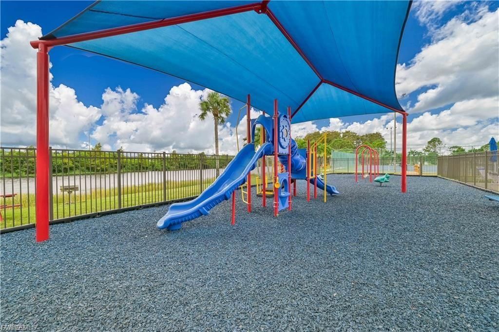 13205 Whitehaven Ln, Unit 1605, Fort Myers, FL 33966 Photo