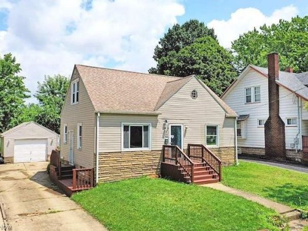 955 Glenwood Street NE, Warren, OH 44483